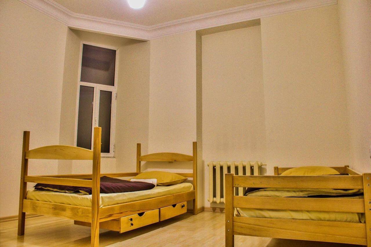 Classy And Cozy Hostel Erivan Exterior foto